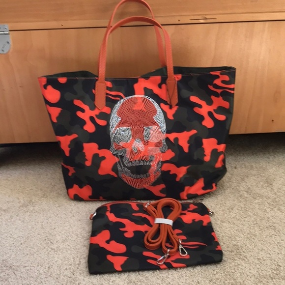 AH-DORNED skull rhinestone camo nylon large tote - Picture 1 of 10